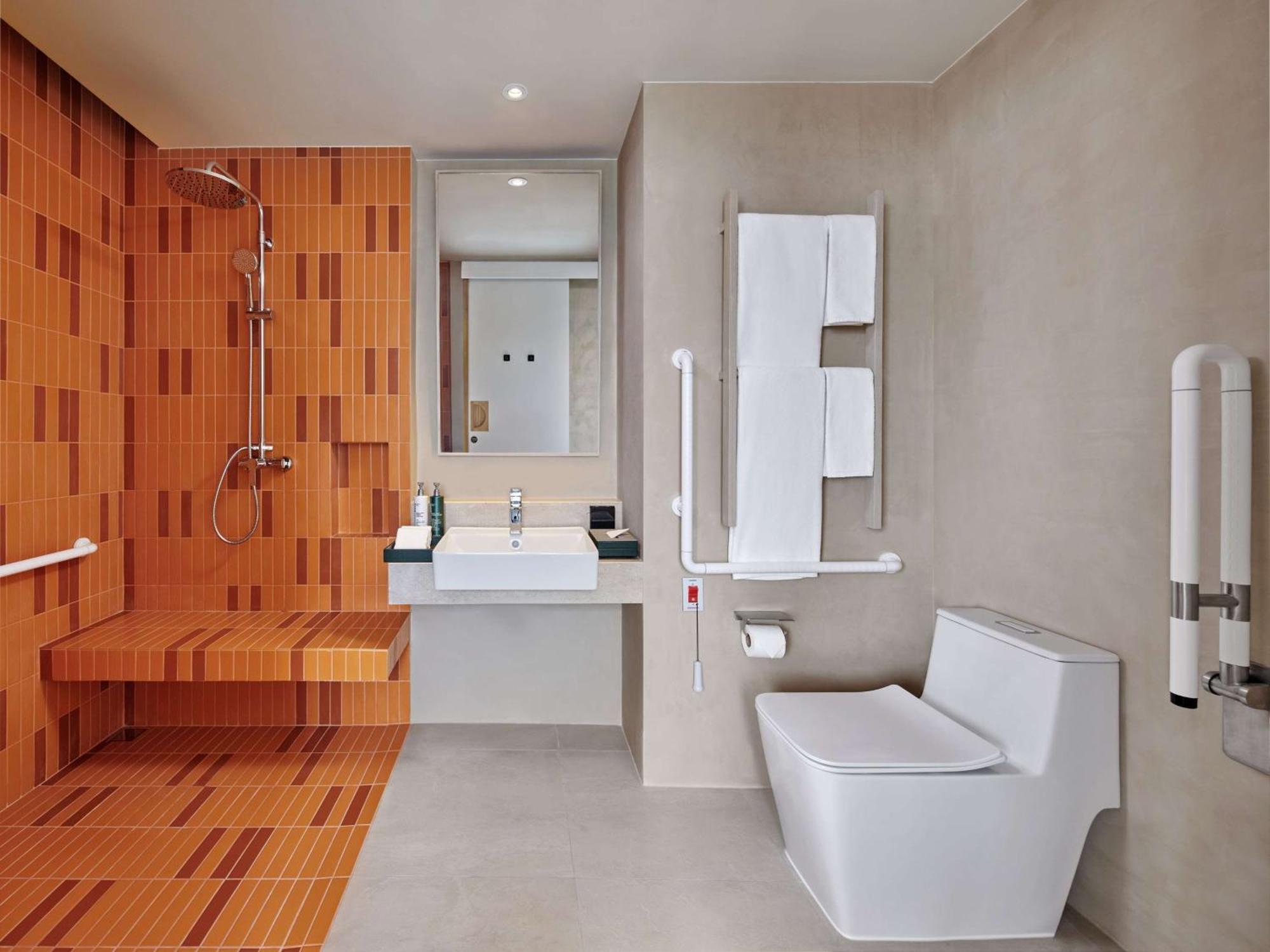 Hilton Garden Inn ラヨーン エクステリア 写真