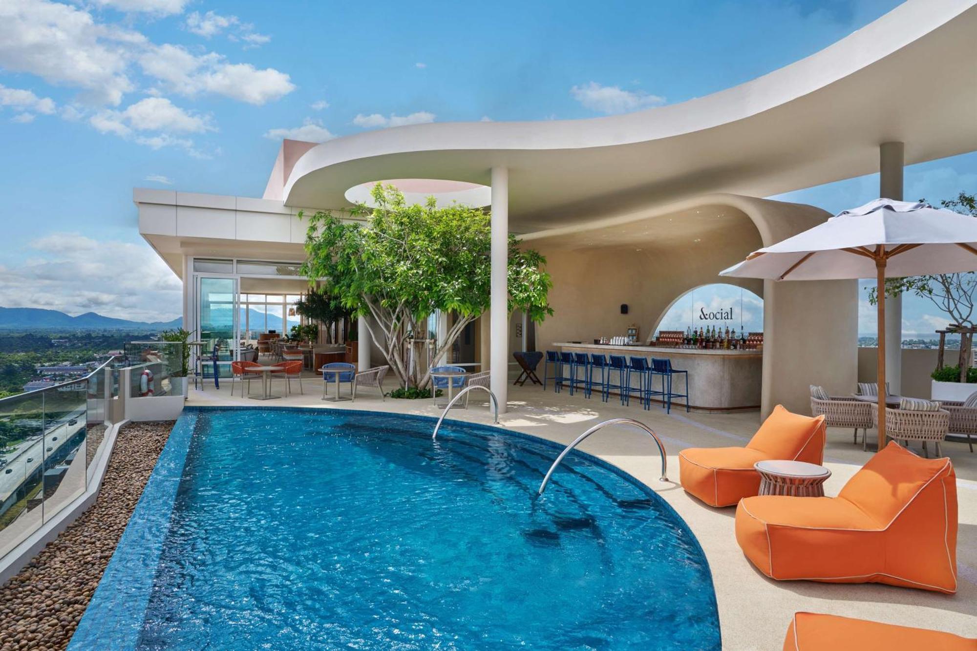 Hilton Garden Inn ラヨーン エクステリア 写真