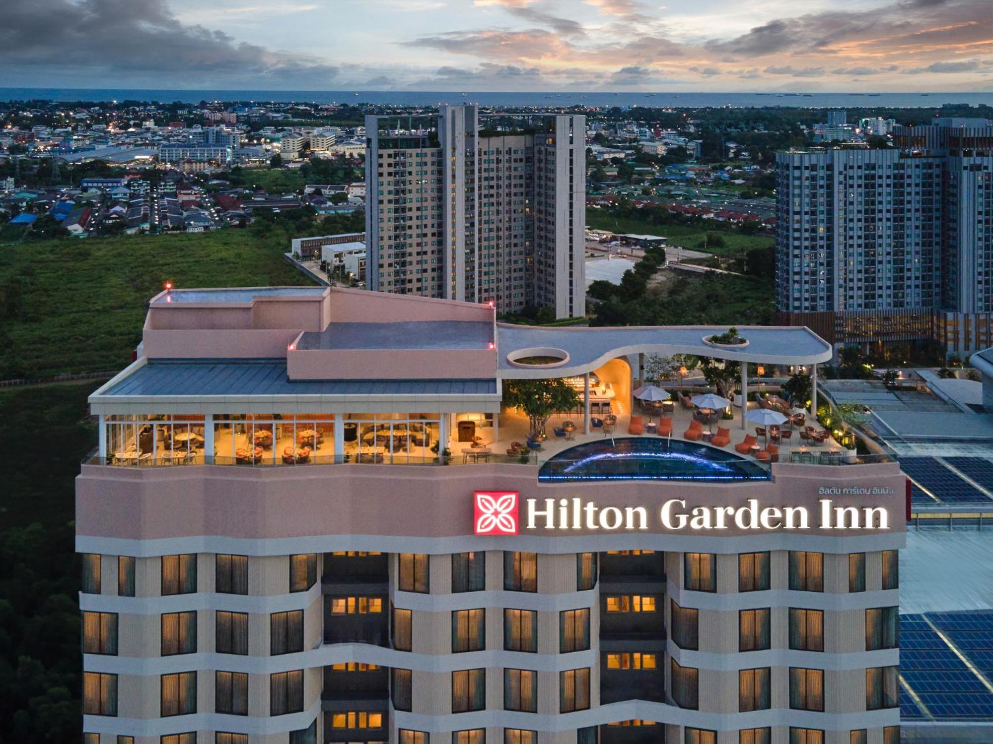 Hilton Garden Inn ラヨーン エクステリア 写真